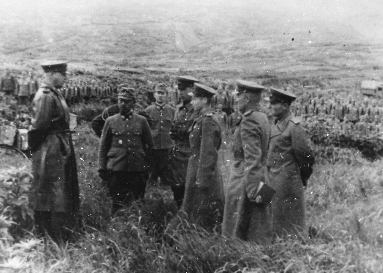 Капитуляция японского гарнизона острова Матуа перед советскими войсками, 28 августа 1945 г.
