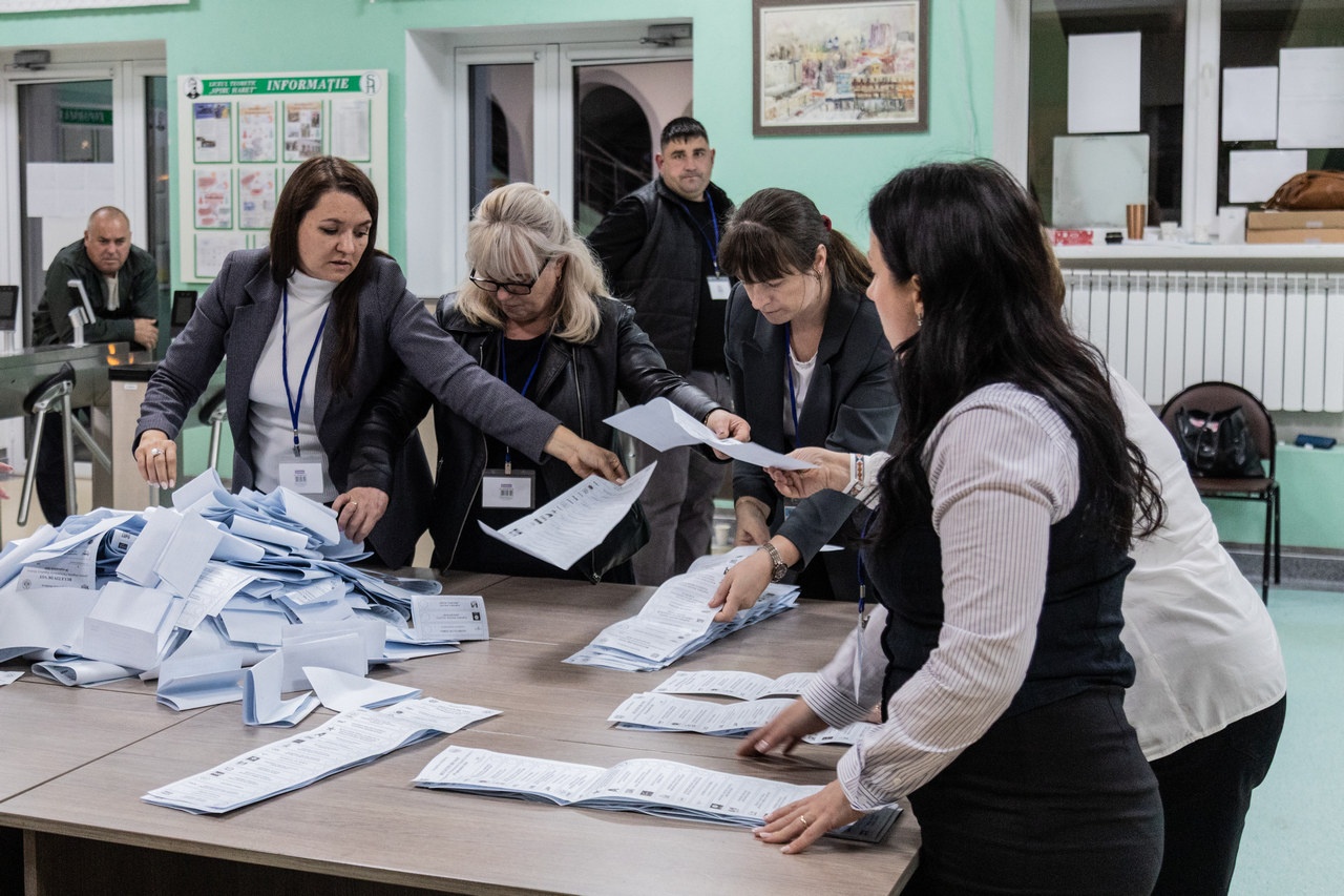 Идёт «точный» подсчёт бюллетеней.