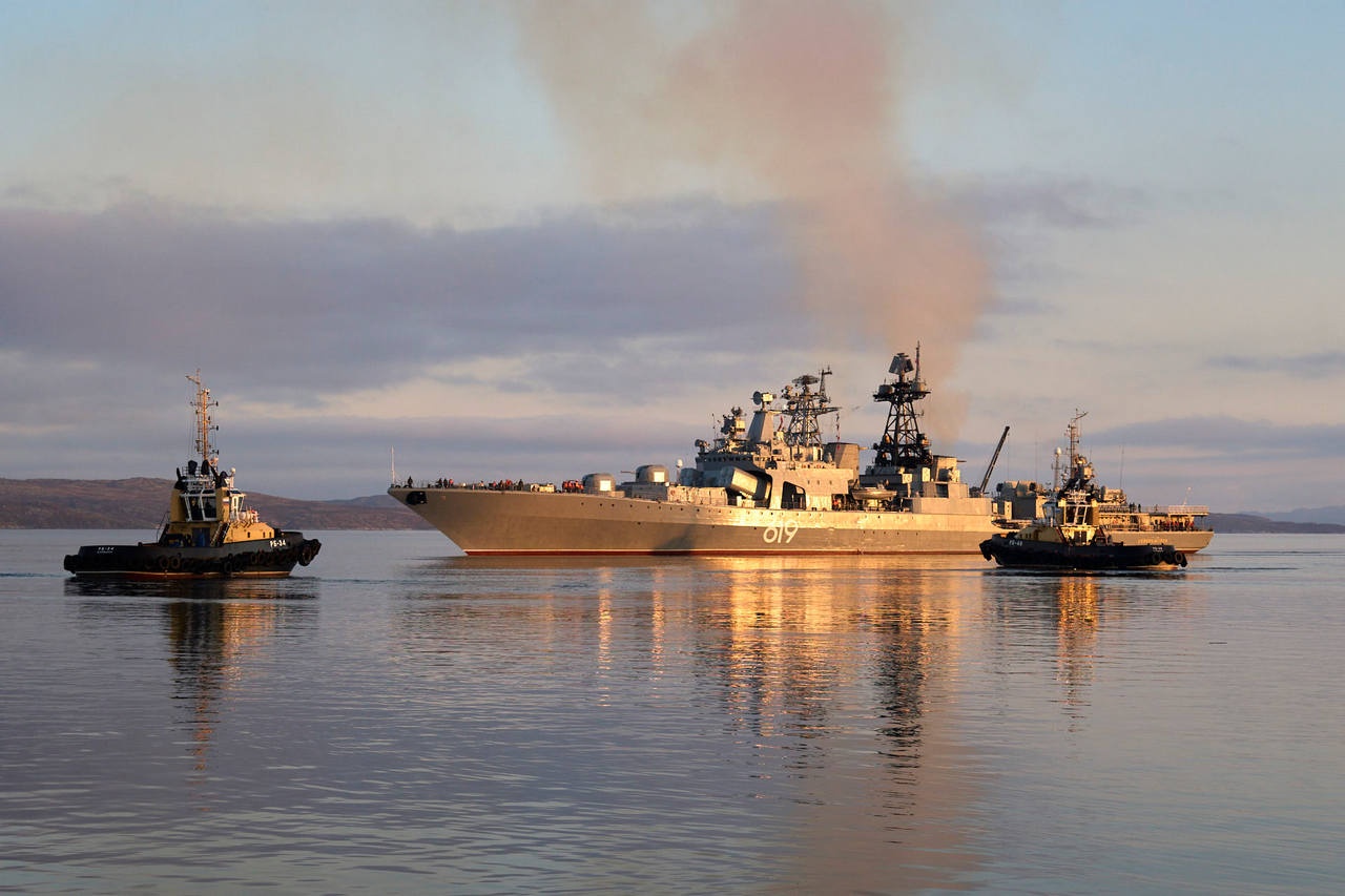 Отряд боевых кораблей Северного флота завершил дальний поход и вернулся в Североморск.