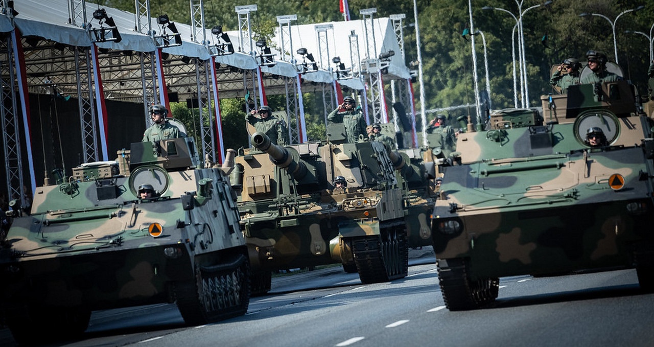 Польше не достаточно обычного оружия, она желает ядерного.