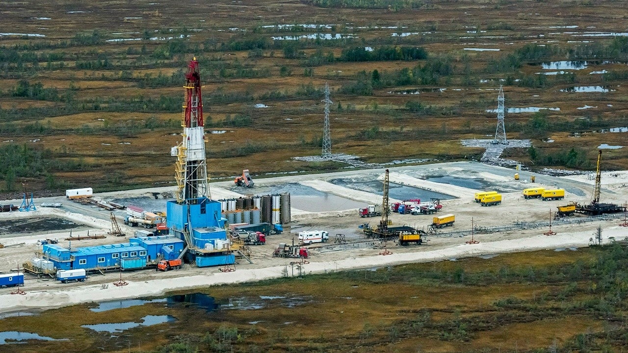 Президент США Дональд Трамп потребовал от Пекина перестать покупать российскую нефть.