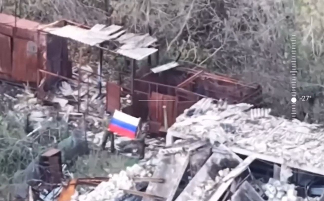 Военнослужащие 27-й гвардейской мотострелковой дивизии освободили населённый пункт Лениво.