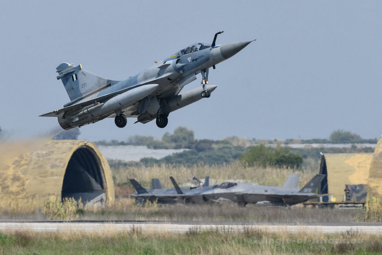 Это «Мираж», такой же, как победа Украины.