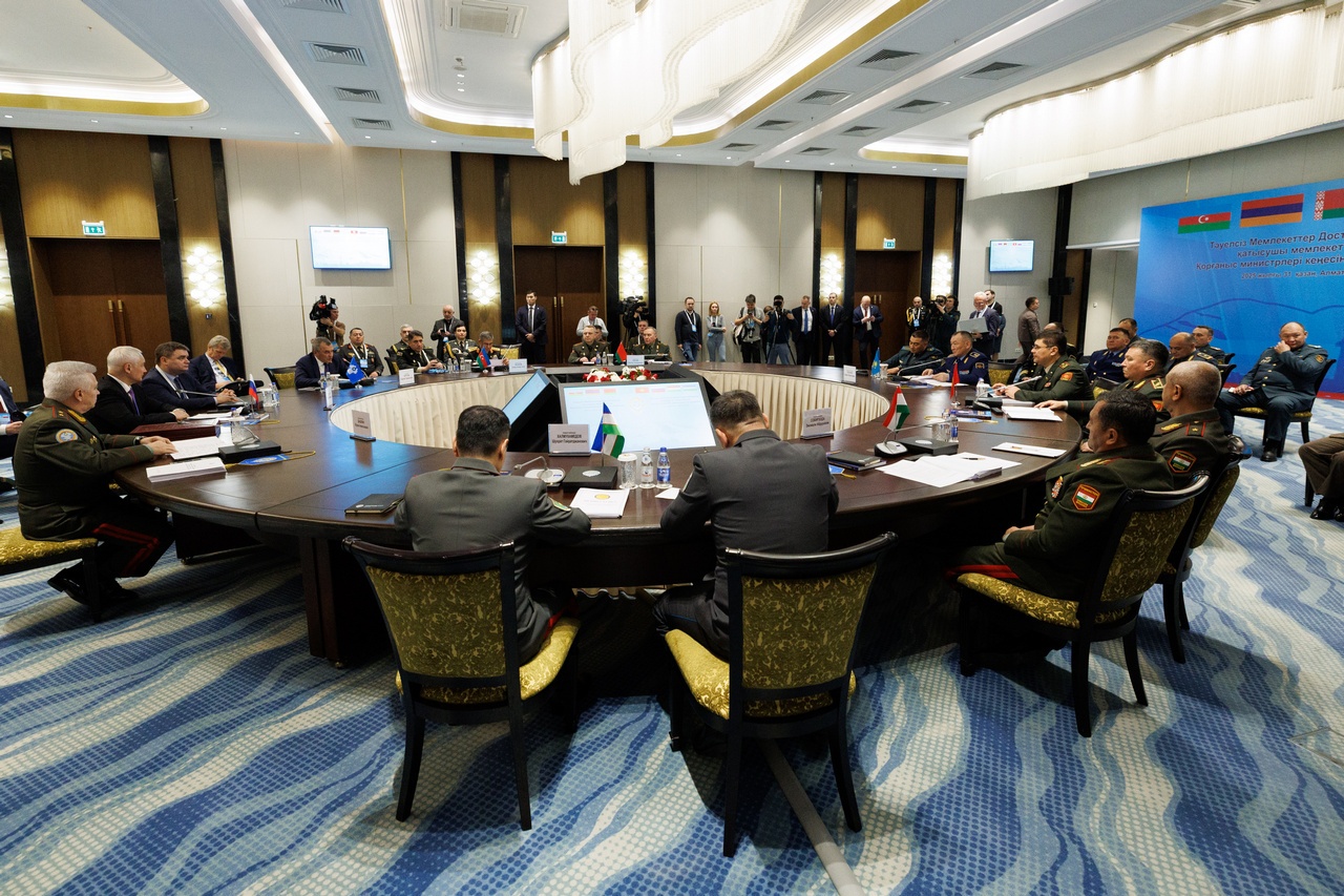 Министр обороны РФ Андрей Белоусов: обстановка в мире требует единства подходов военных ведомств стран СНГ к оценке возникших вызовов и угроз.