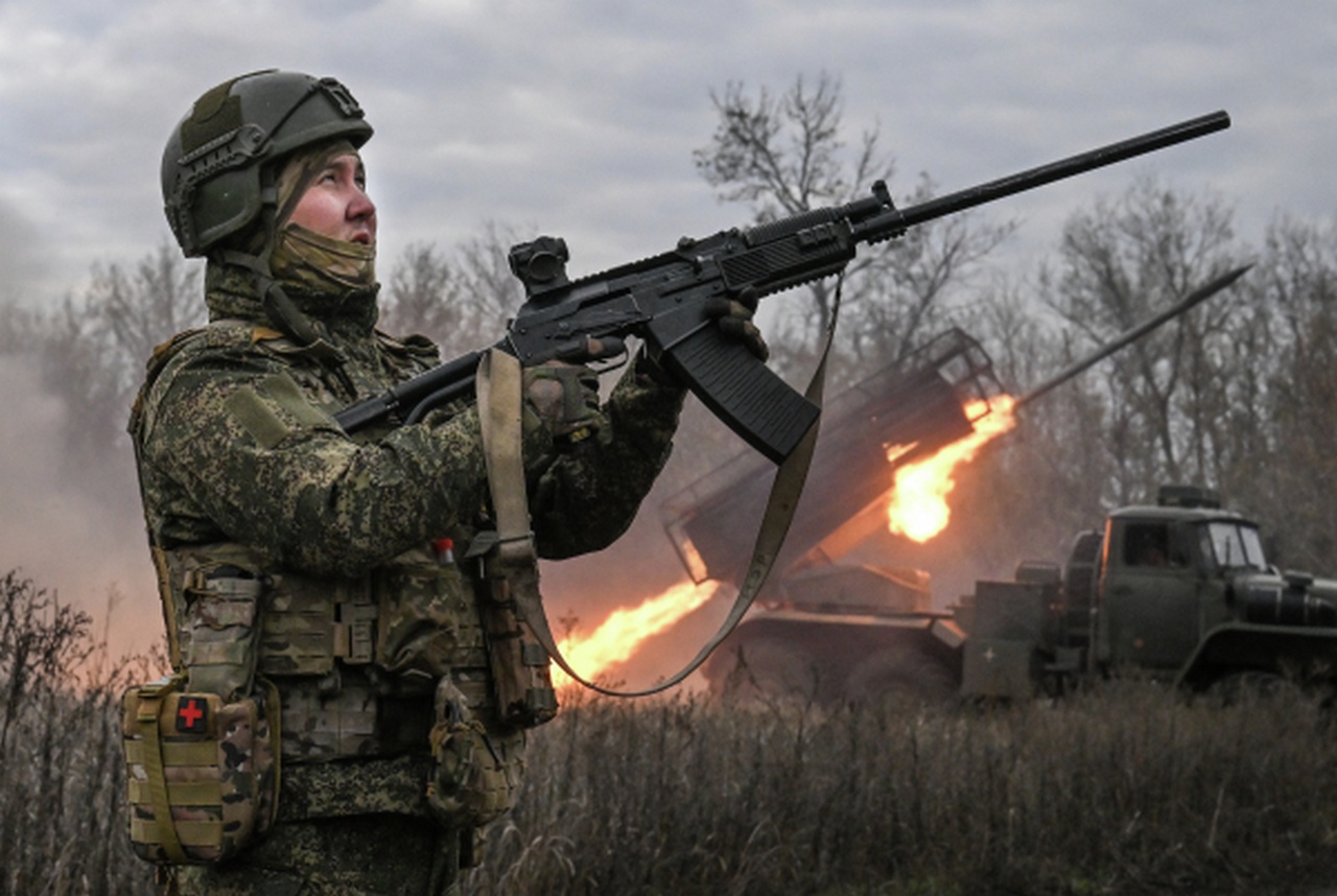 Боевая работа РСЗО «Град» группировки войск «Центр» на Красноармейском направлении СВО под антидроновым прикрытием.