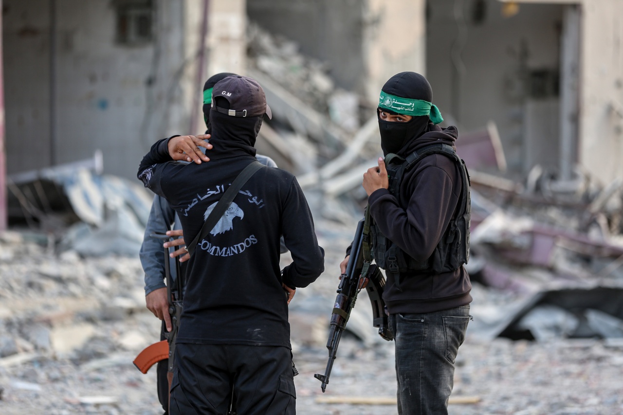 Каспаров потребовал от ХАМАС сложить оружие.