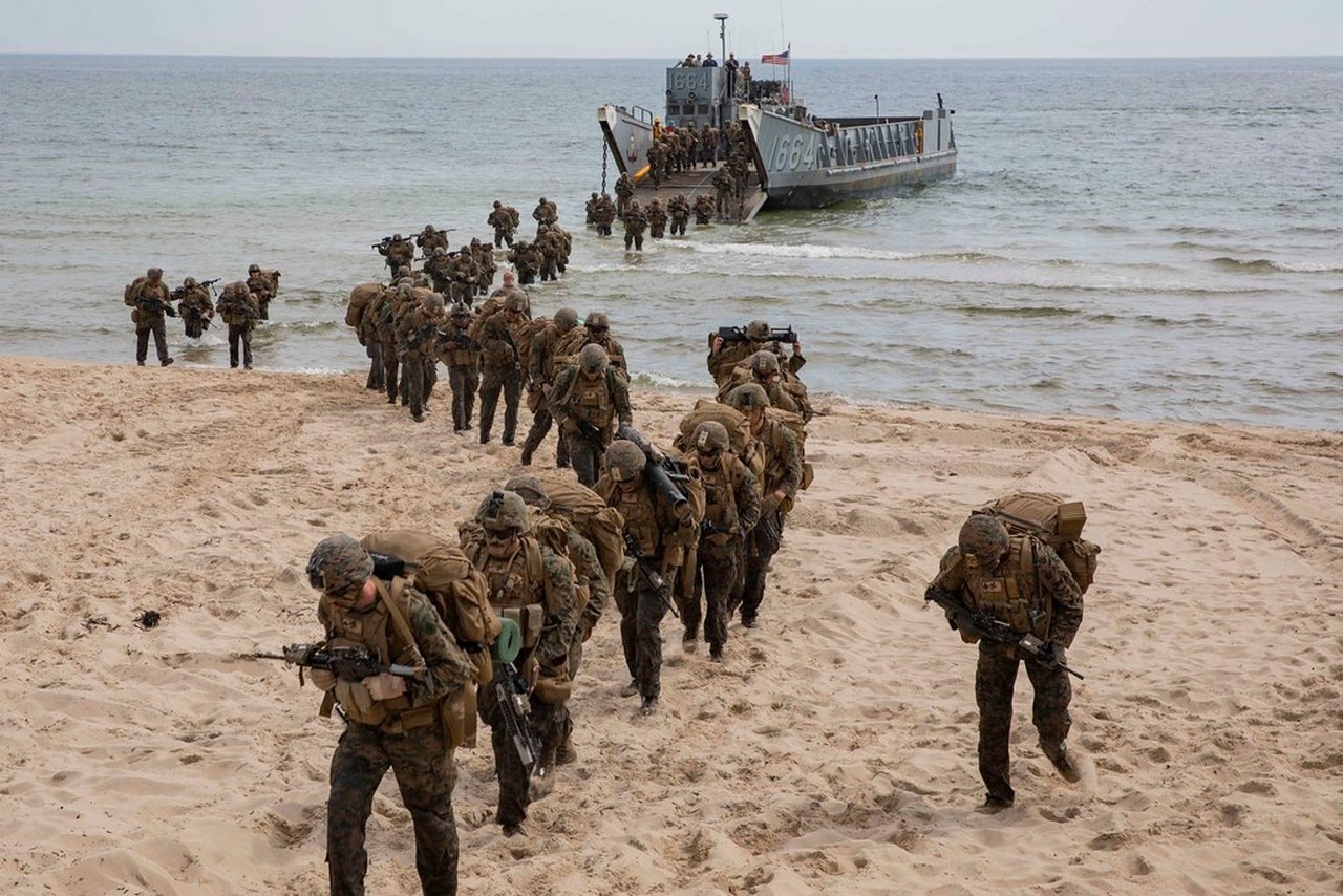 Где нефть, там и Корпус морской пехоты США.