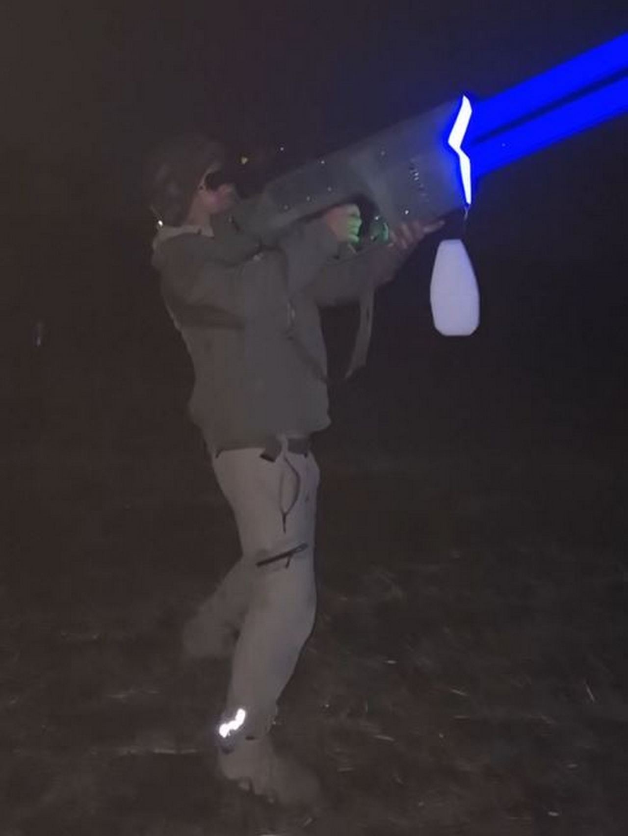 Отработка ночной «стрельбы» по воздушному противнику.