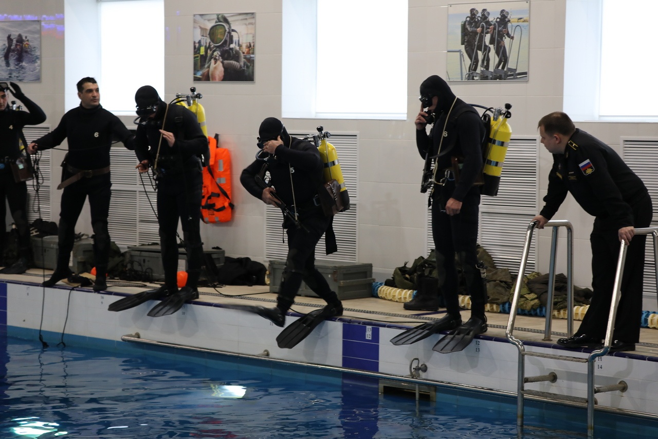 Тренировка водолазов. Каспийская флотилия.