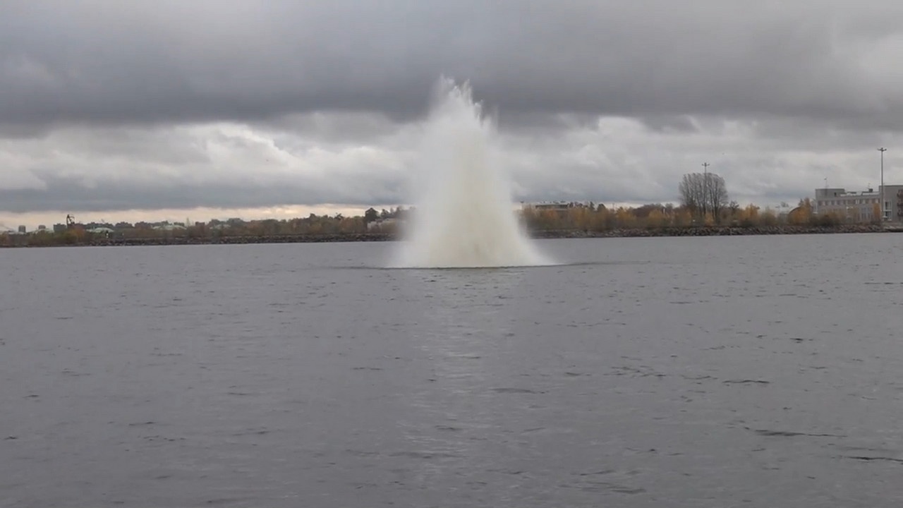 Отряд ПДСС Балтийского флота обезвредил боеприпасы времён ВОВ, обнаруженные в акватории Финского залива.