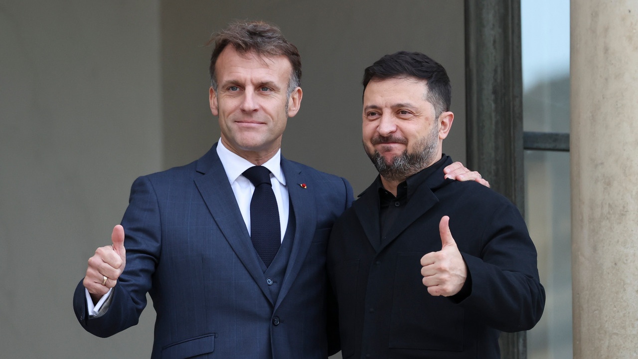 Эмманюэль Макрон, повелитель клопов