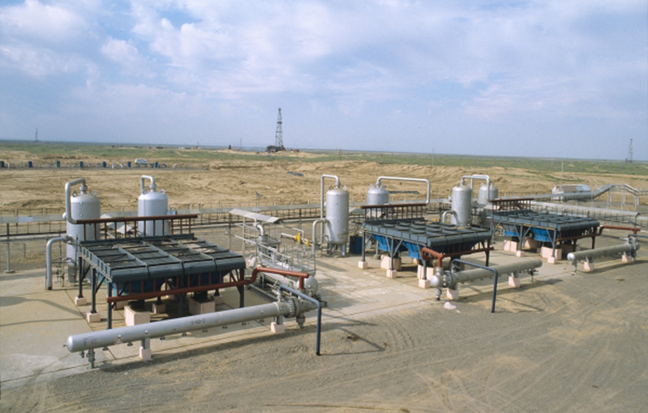 Газоконденсатное месторождение в Каракумах.