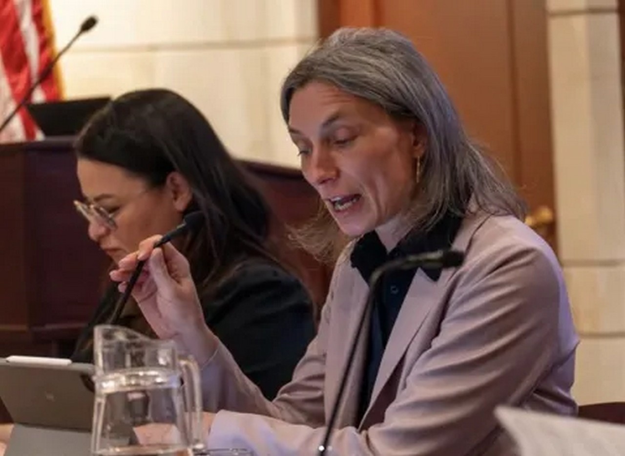 Максин Декстер, представитель штата Орегон в Конгрессе США, «вдруг» изменила позицию по израильскому вопросу.