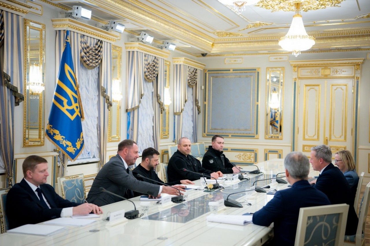 Встреча Дрисколла и Дэвис с руководителями режима в Киеве.