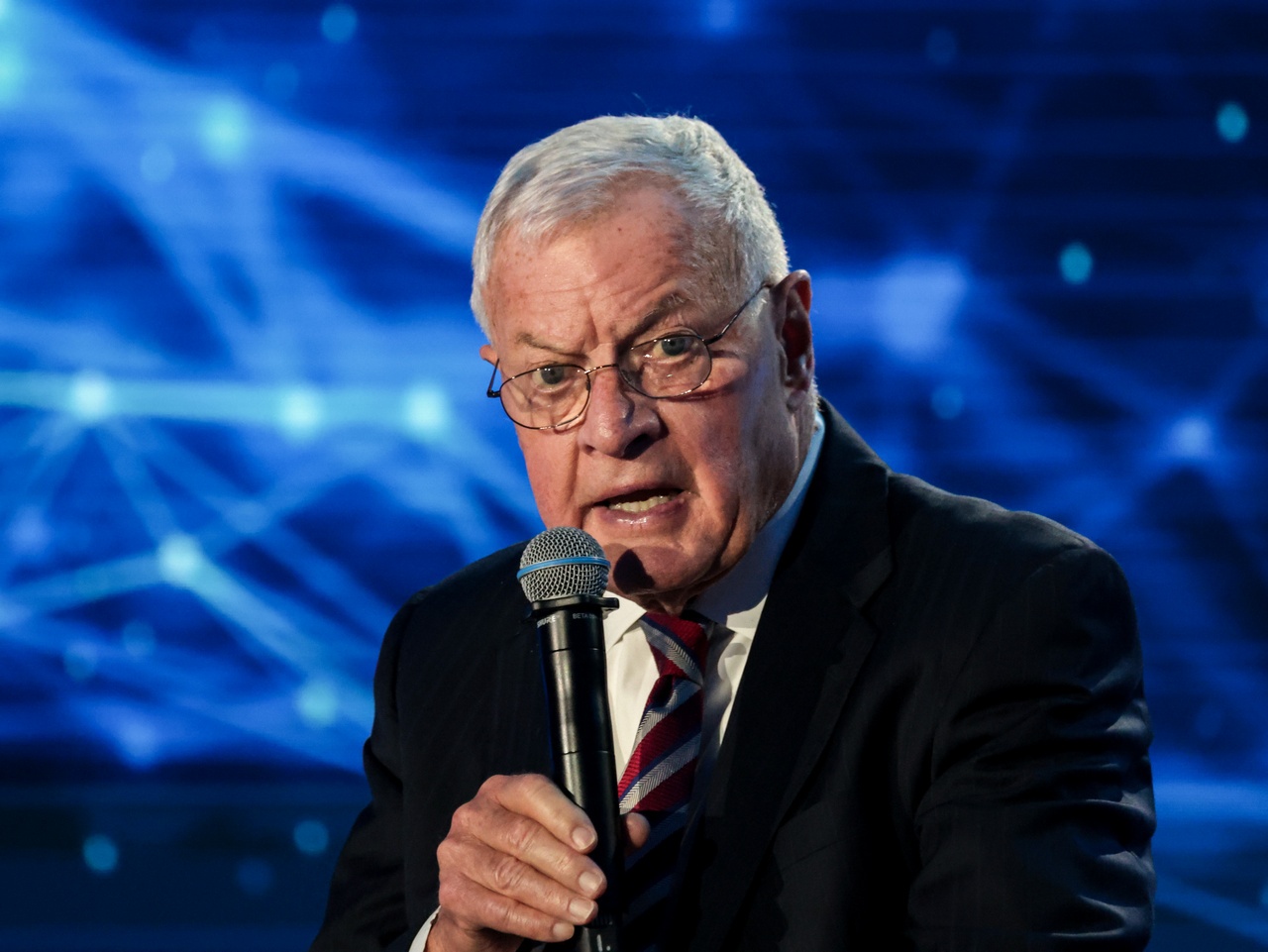 Келлог поддержал план президента и заявил... о своей отставке в январе.