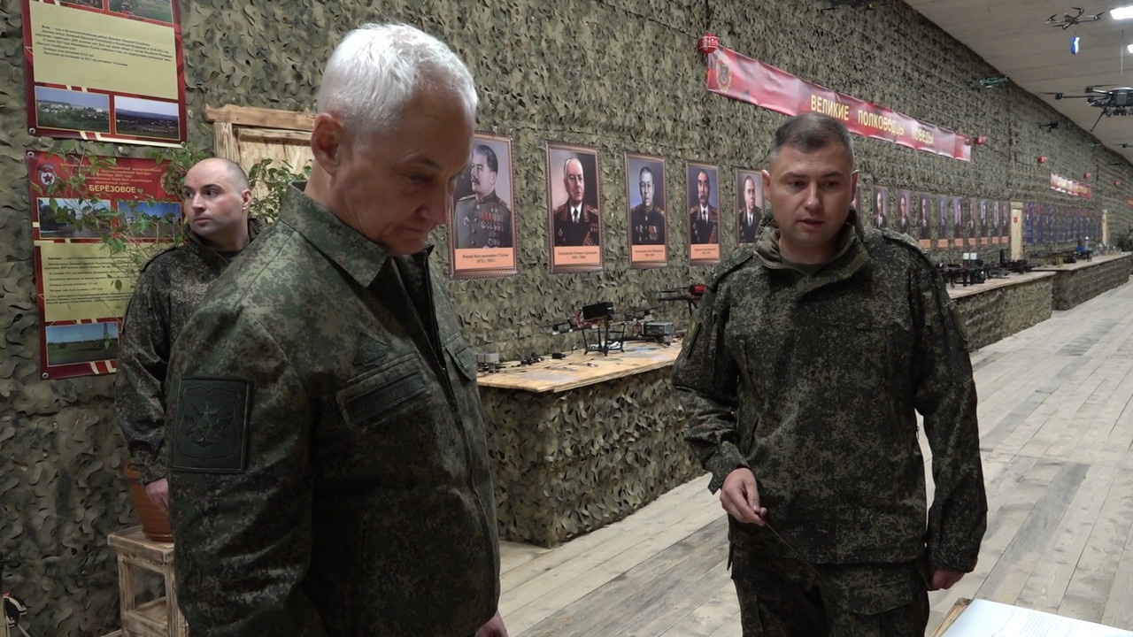 Министр обороны РФ Андрей Белоусов в расположении группировки «Восток».