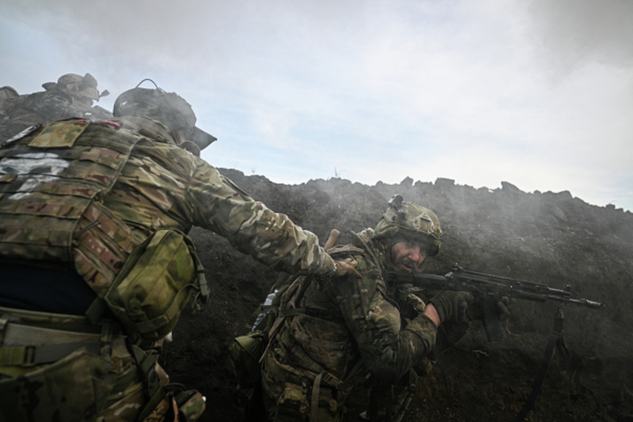 Российские войска наступают на всех направлениях.