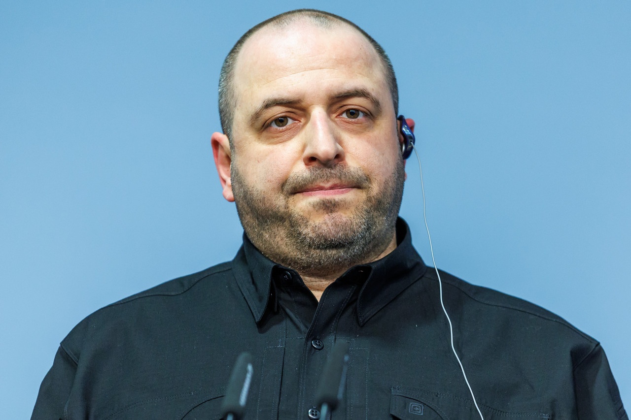 Умеров - тот же еврей, только вид в фас.