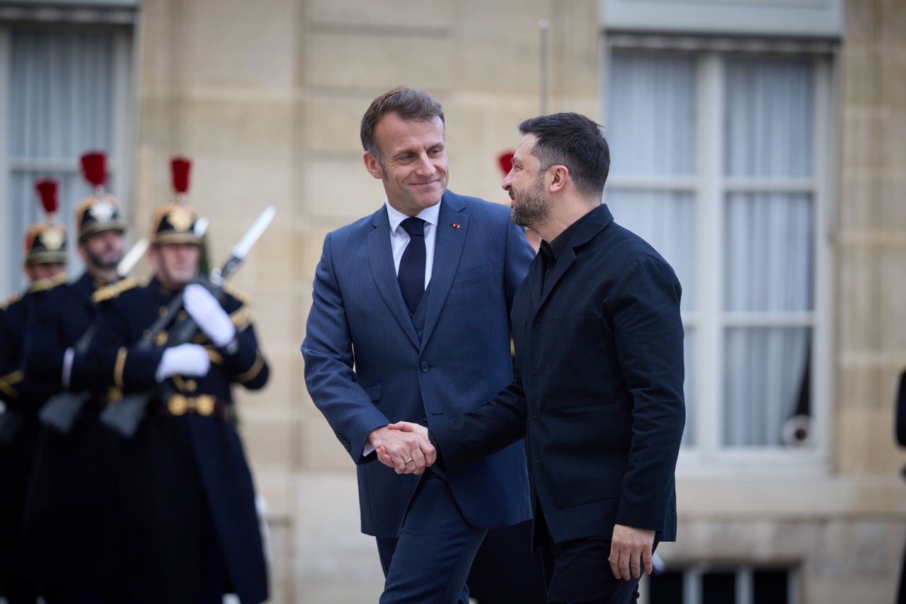 Зеленский снова приехал за деньгами.