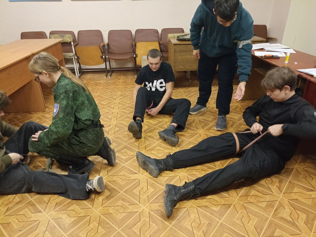 Отработка навыков оказания первой медицинской помощи.