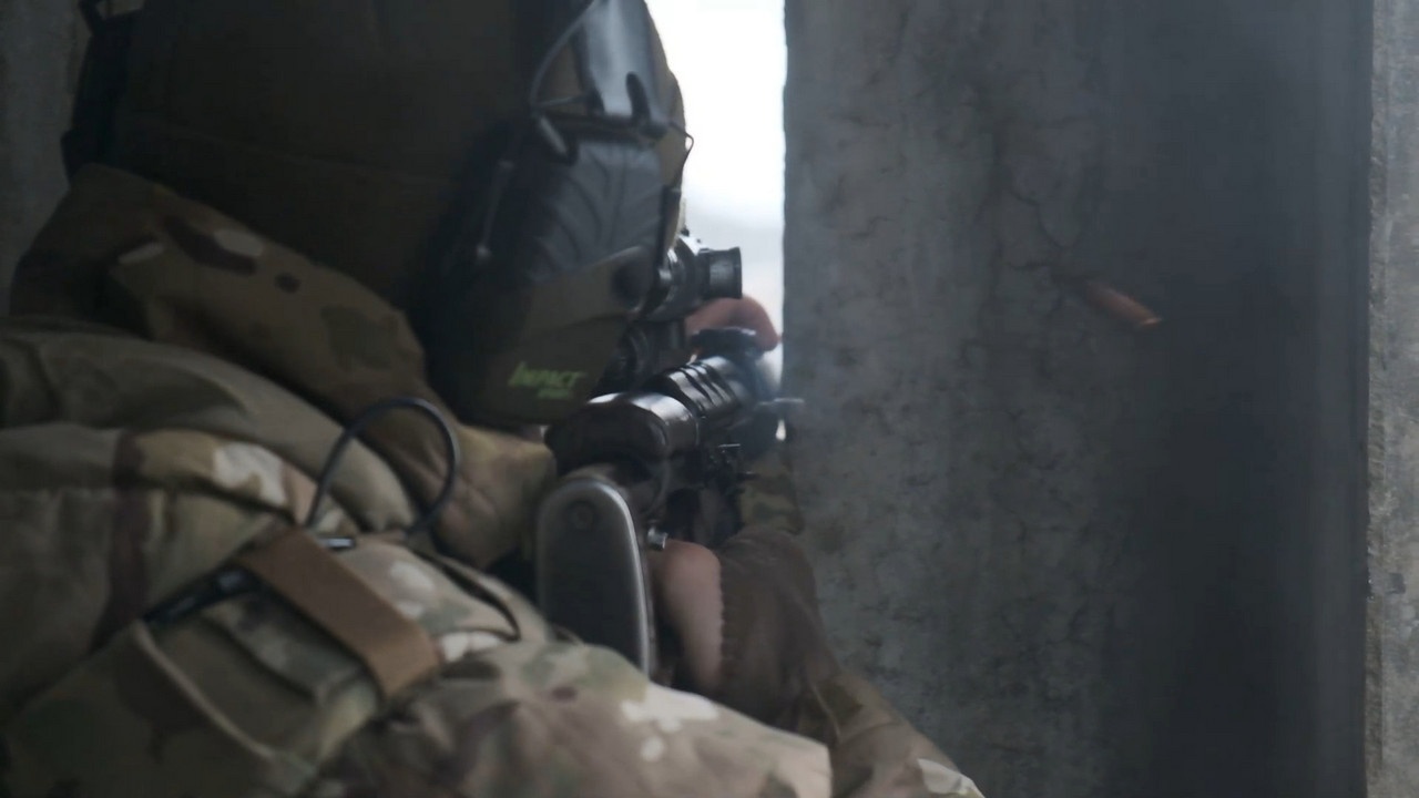 Снайперы Ленинградского военного округа на огневом рубеже.