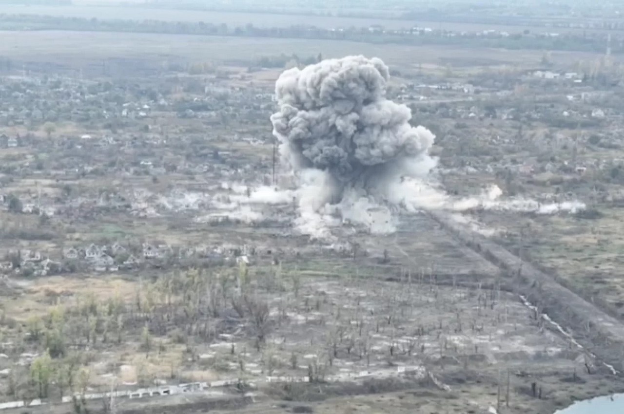Взрыв ФАБ-3000 в Харьковской области.