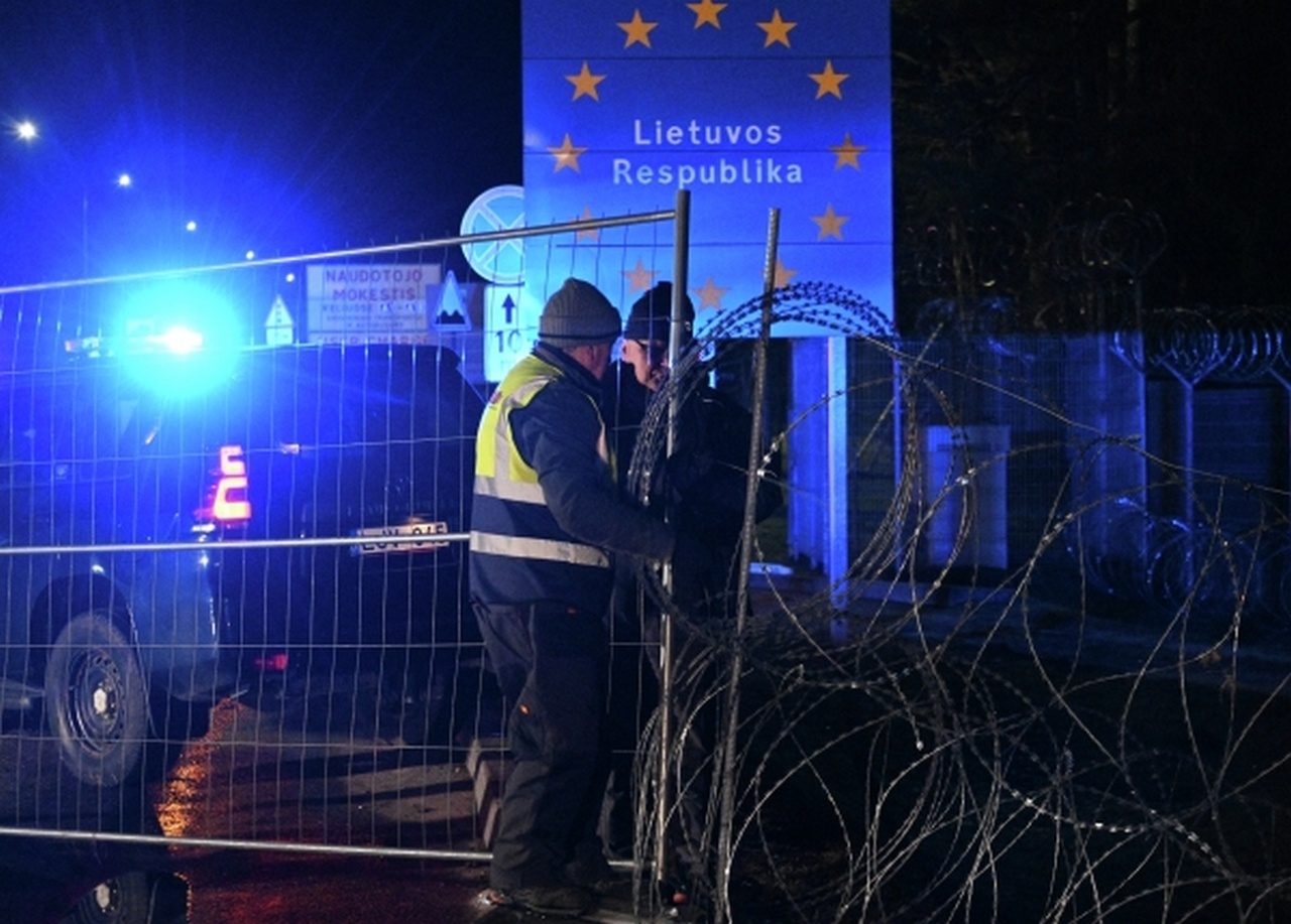 Власти Литвы неоднократно закрывали границу с Белоруссией, а в это время молодые эстонцы бегут на Запад.