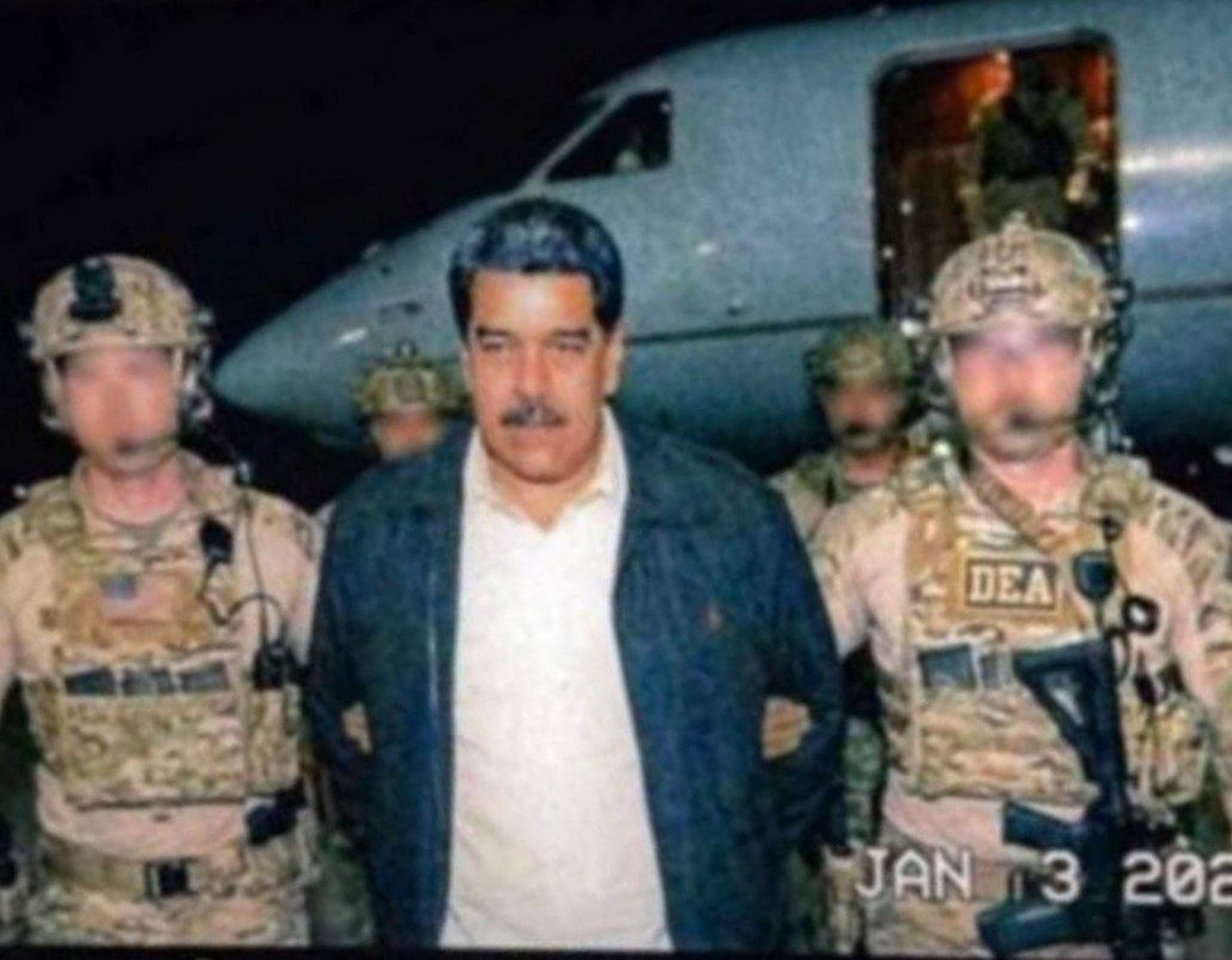 Мадуро с женой схвачен американцами.