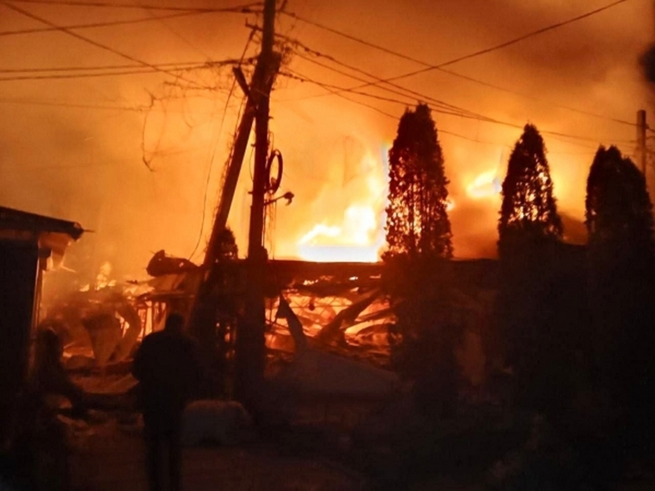 Украинские БПЛА нанесли удар по кафе и гостинице в Херсонской области во время празднования Нового года.