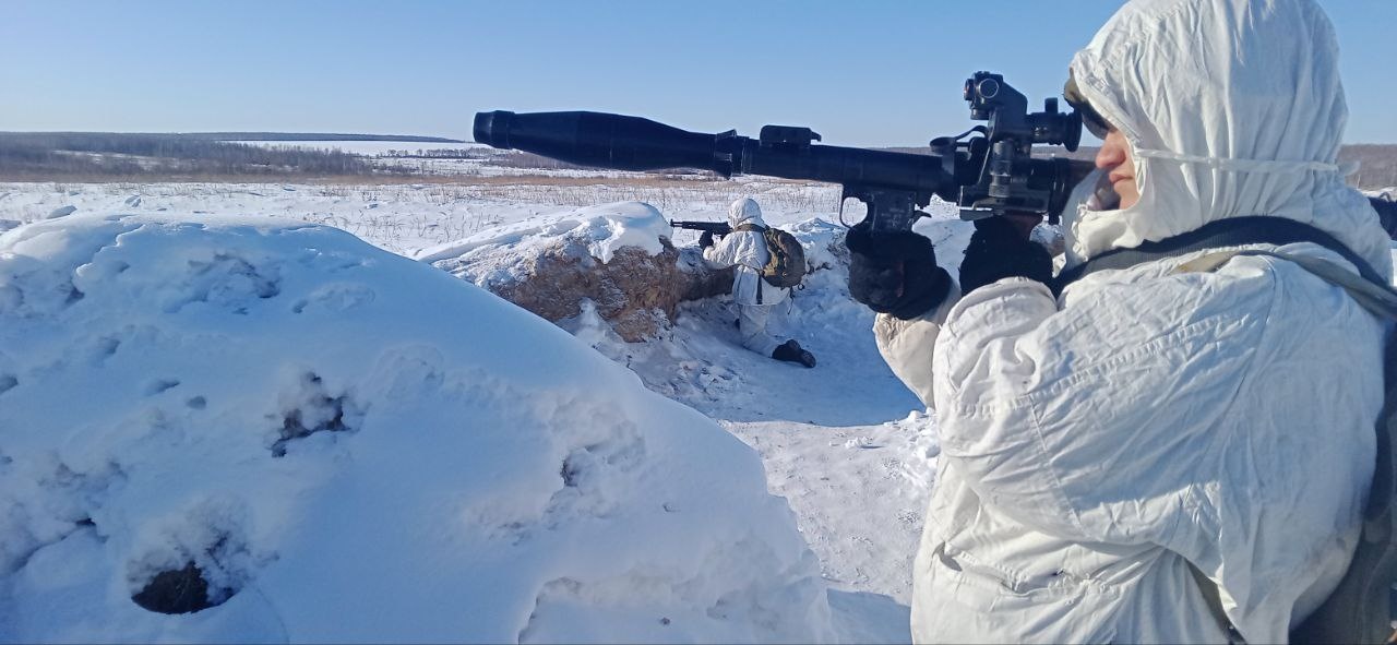 Тренировки с расчётами гранатомётов РПГ-7В прошли на полигоне Амурского общевойскового объединения ВВО.
