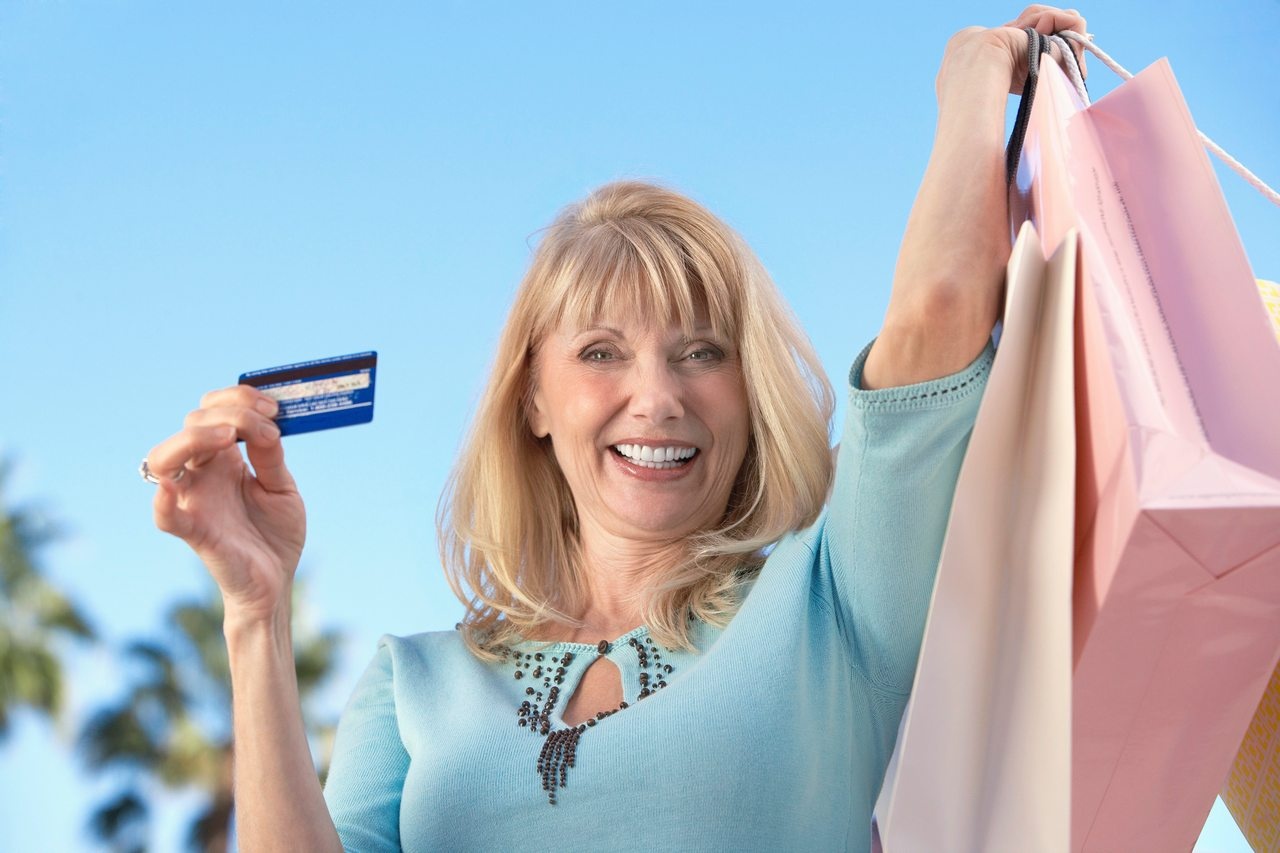 Американцы радостно покупают, залезая в долги.