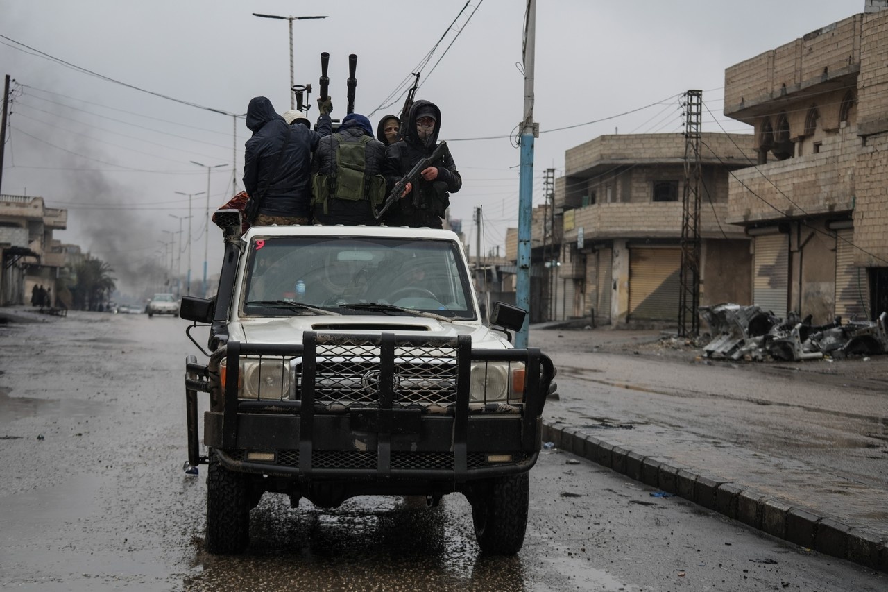 Правительственные войска Сирии вошли в центральные районы города Ракка, 19 января 2026 г.