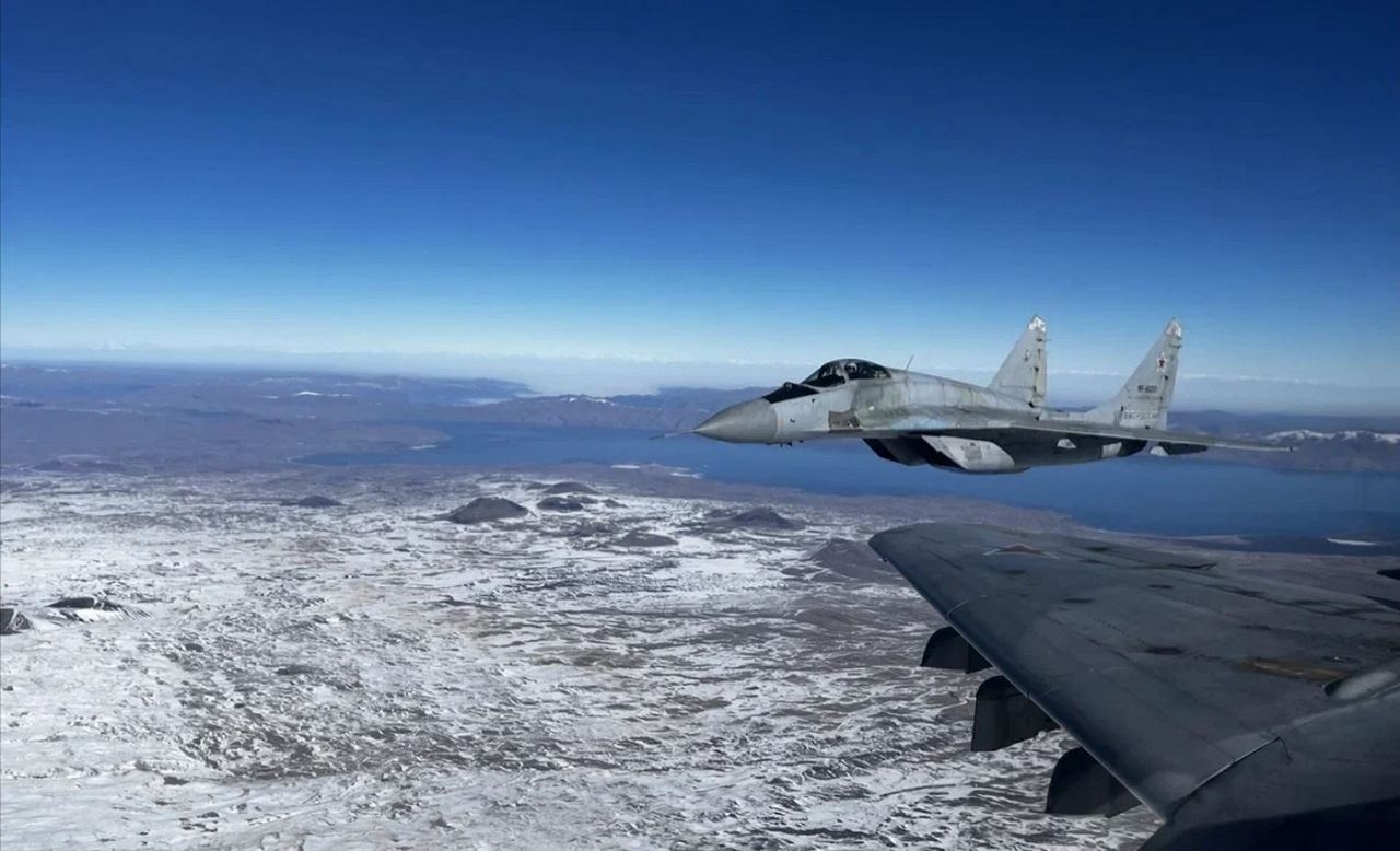 Истребители МиГ-29 оперативно-тактической авиации Южного военного округа ВС РФ в небе Армении.