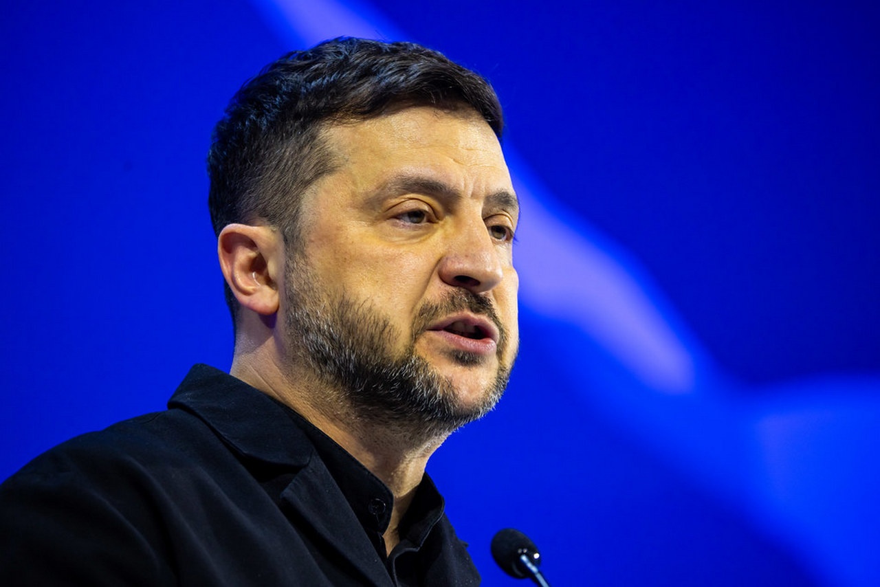 Зеленский после встречи с «великим и ужасным» президентом США обрушился с оскорблениями на Европу, Россию, Иран и лично Виктора Орбана.