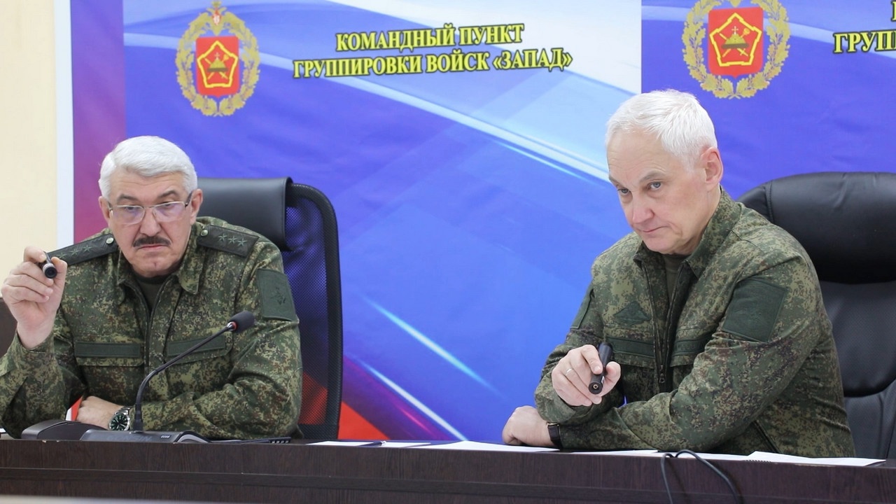 Командующий группировкой «Запад» генерал-полковник Сергей Кузовлев доложил министру обороны о действиях войск.