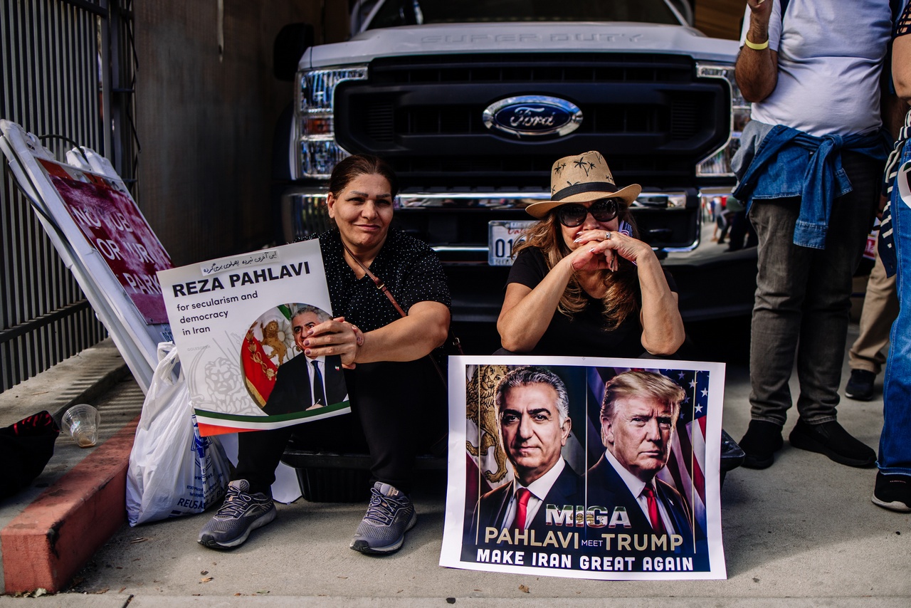 Иранские эмигранты ставят на шаха и надеются на помощь Трампа.