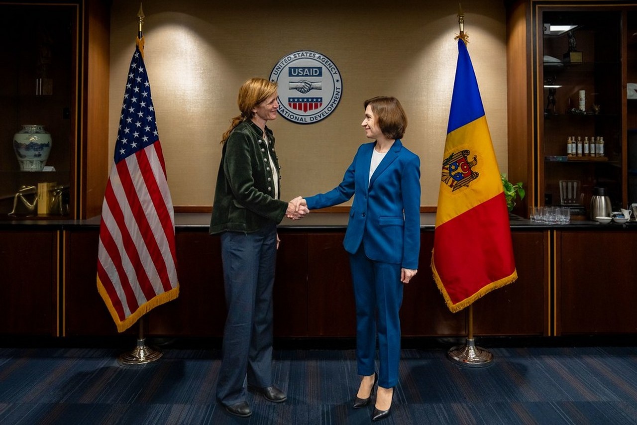 У главы USAID Саманты Пауэр были самые тёплые отношения с Санду, 2023 г.