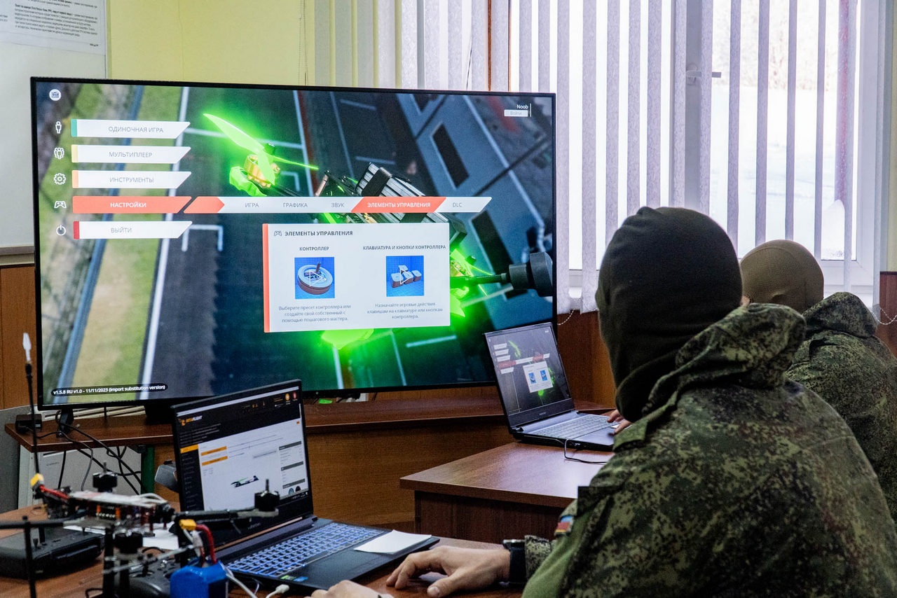 На Северном флоте прошли занятия по подготовке операторов БПЛА.