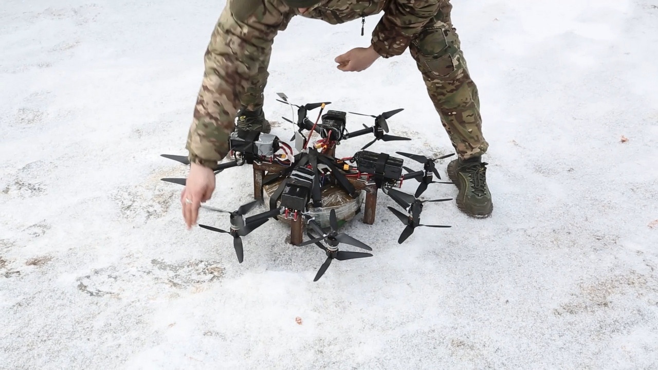 Специалисты собрали, протестировали и подготовили к передаче в войска первые тяжёлые FPV-дроны «Кощей».