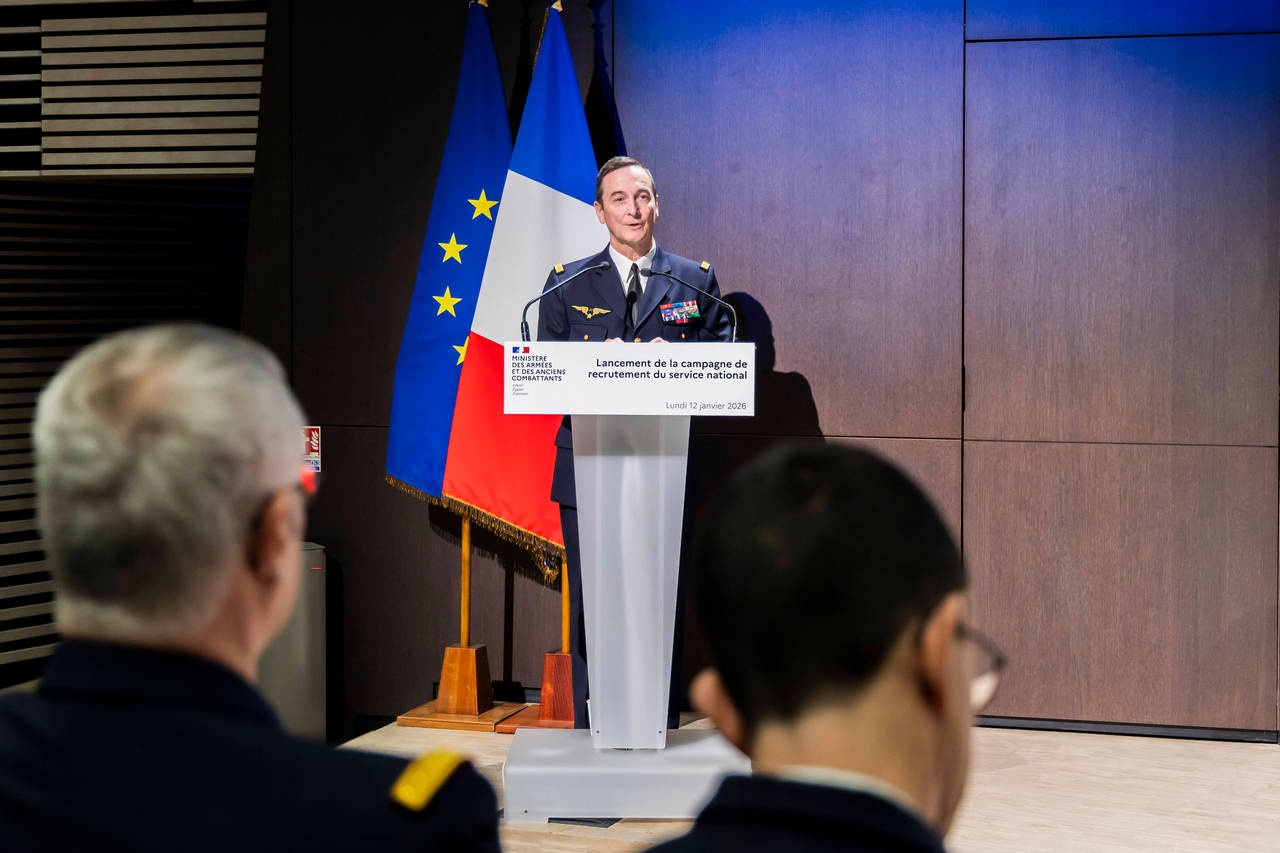 Кто о чём, а Мандон о клопах.