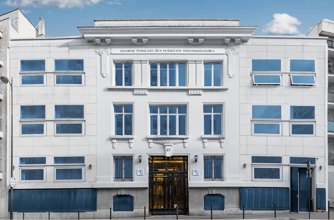 Здание Французского института международных отношений.