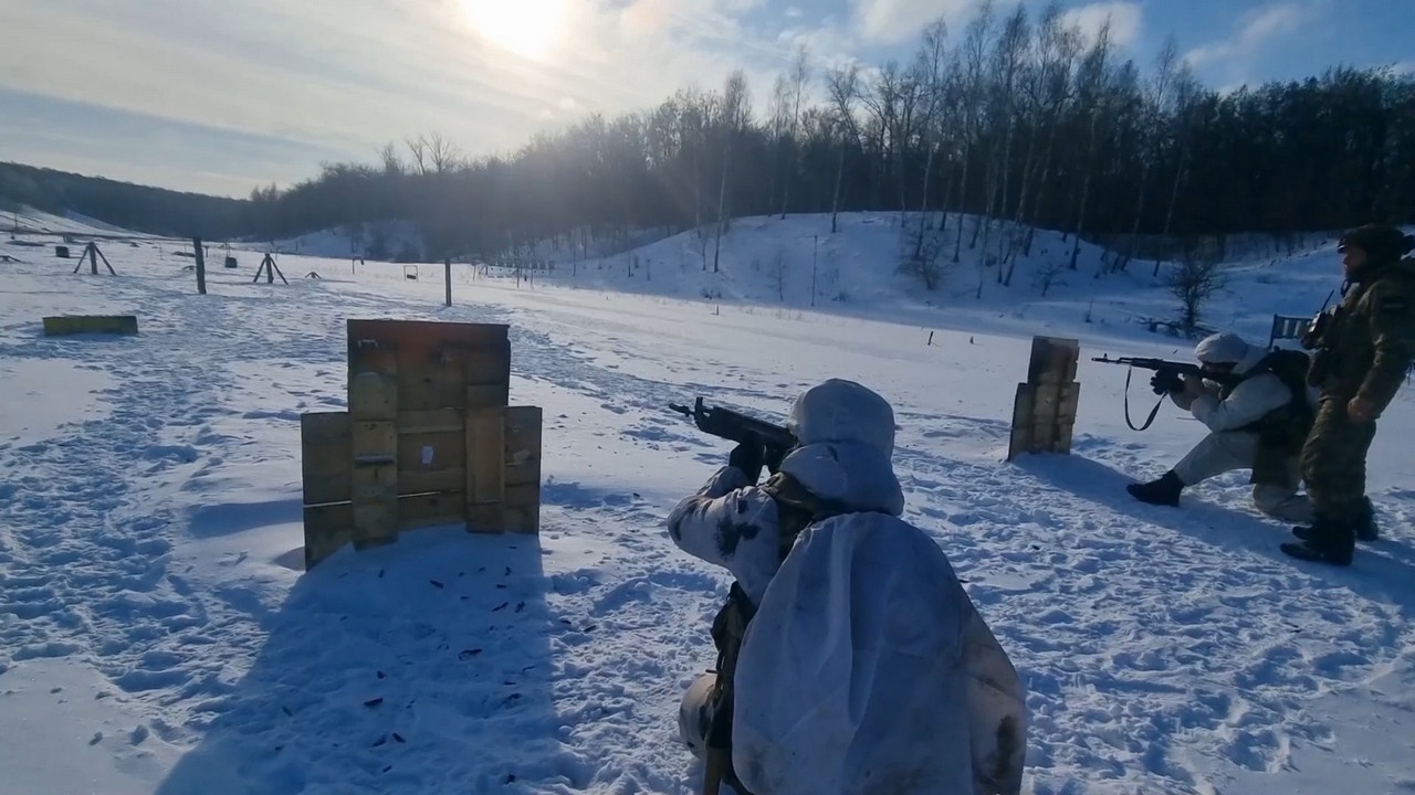 Военнослужащие 56-го гвардейского десантно-штурмового полка завершили боевую подготовку перед выполнением задач на передовой.