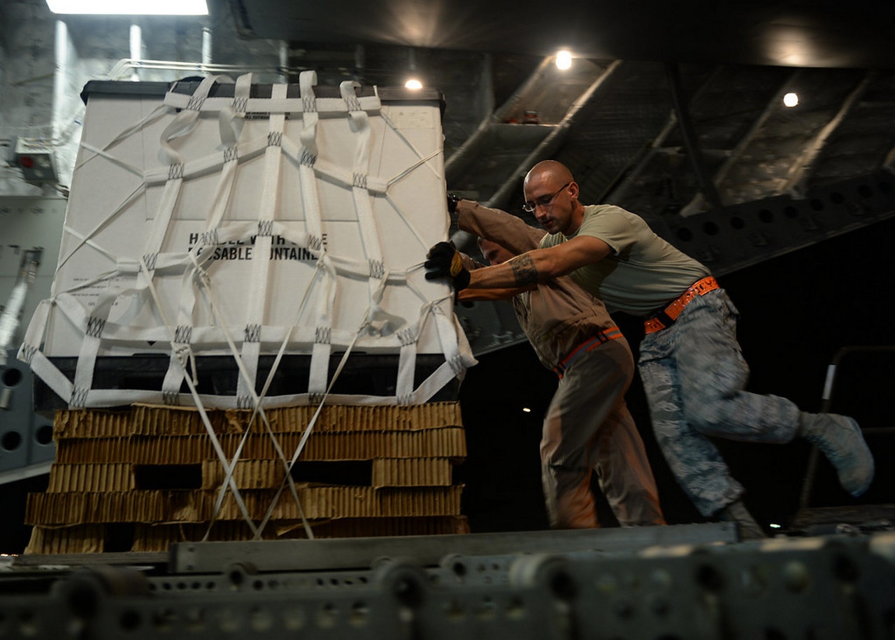 Теперь за американское оружие для Украины платит Европа.