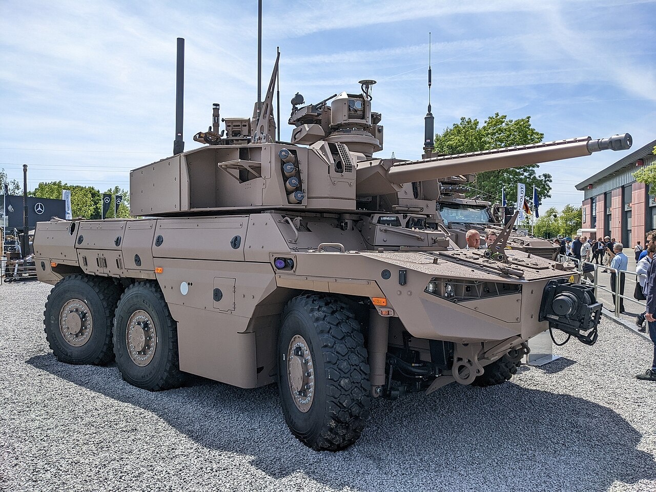 Боевая разведывательная машина EBRC Jaguar.