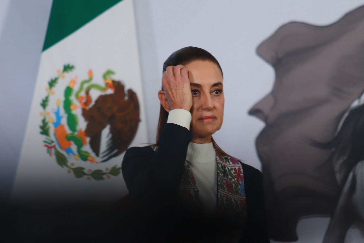 Президент Мексики вынуждена лавировать между Трампом и картелями, спасая независимость страны.