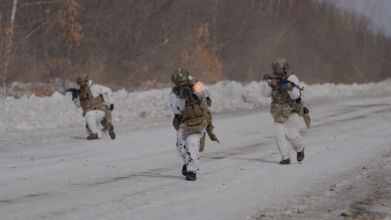 В Приморском крае на полигоне Восточного военного округа продолжаются учебно-методические сборы с молодыми лейтенантами.