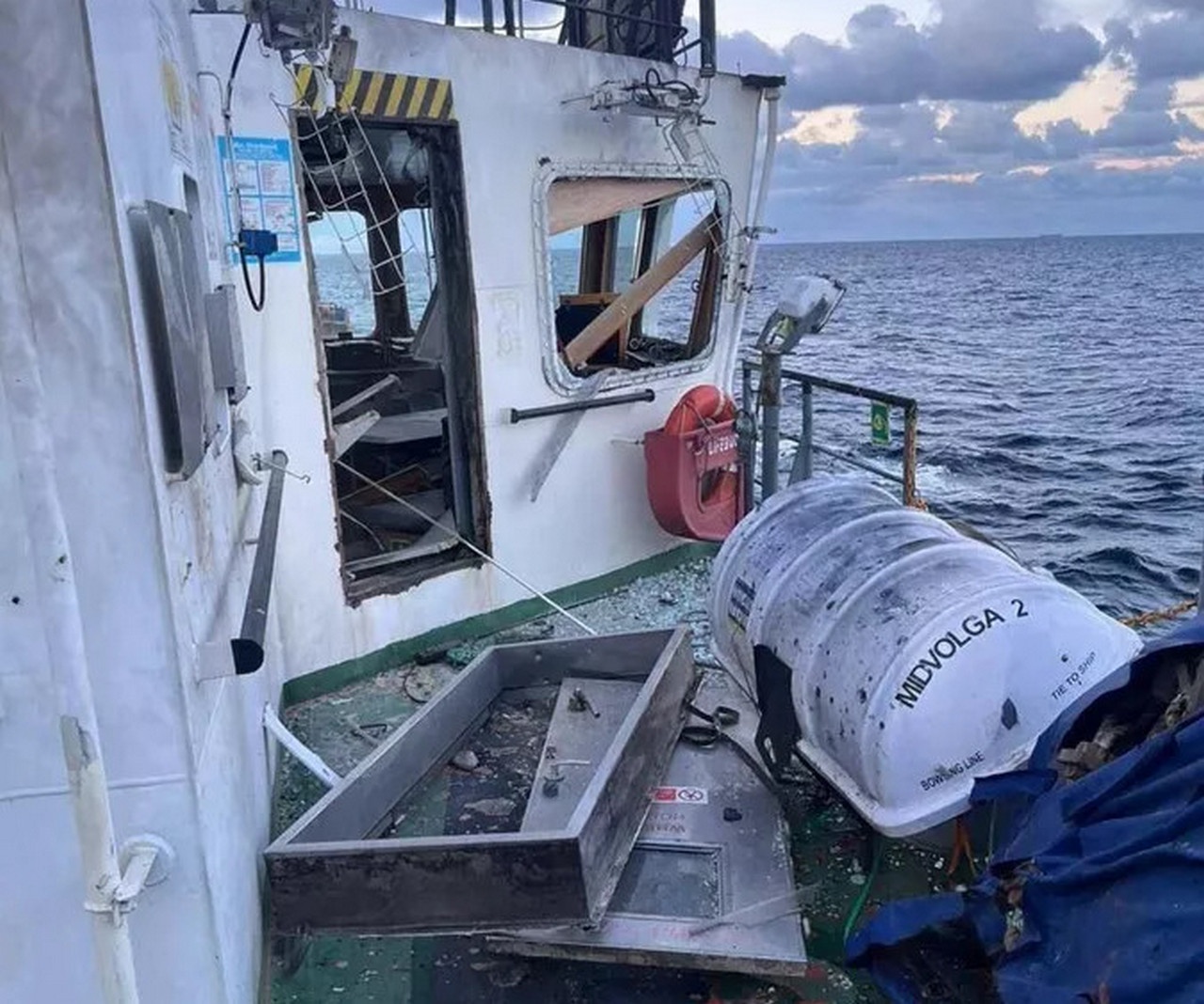 Последствия атаки танкера Midvolga-2 в Чёрном море.