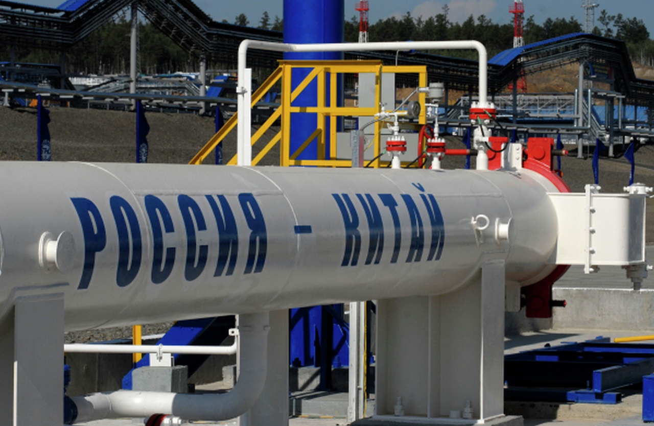 Китай от танкеров не зависит - у него российская труба.