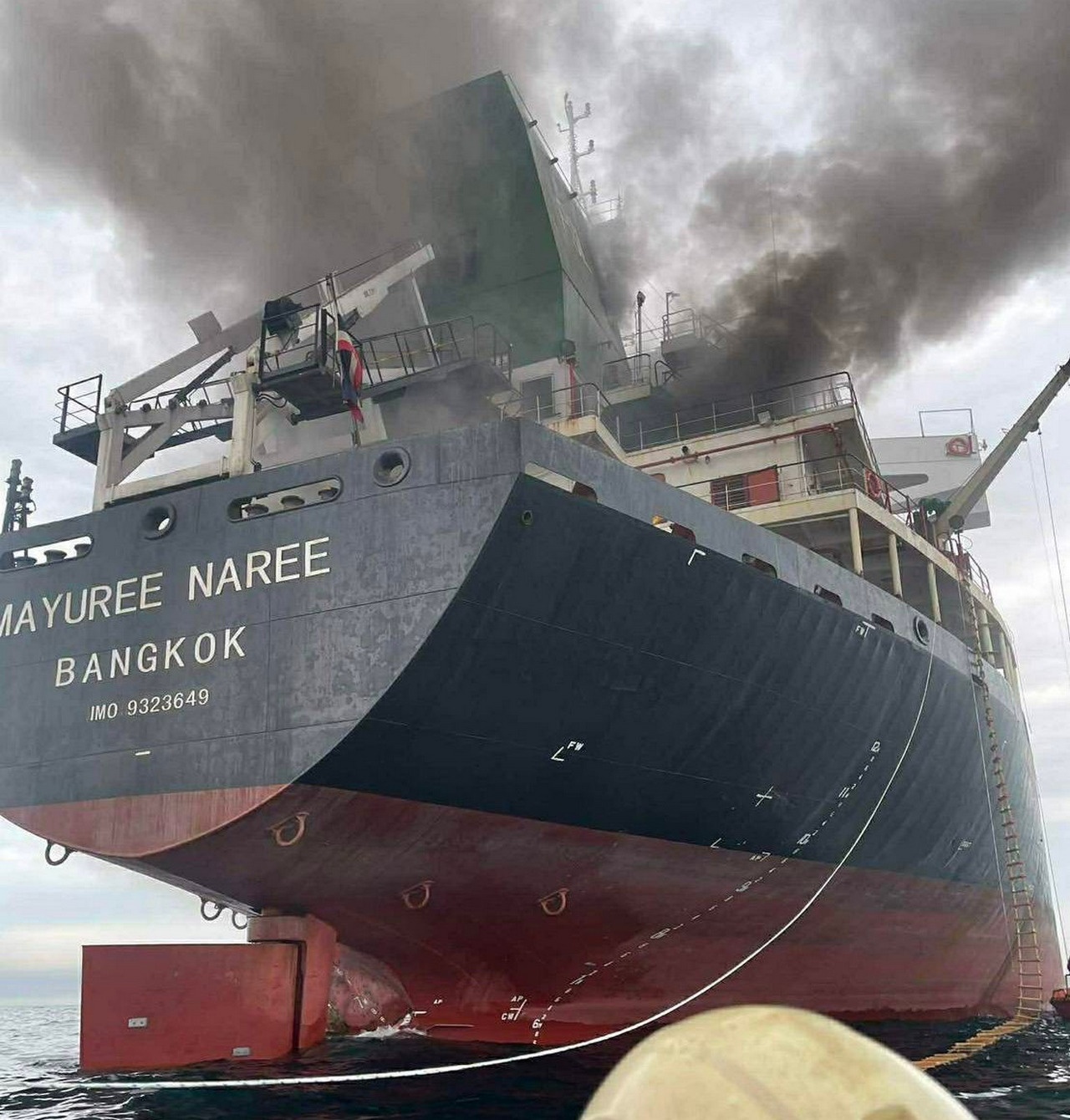 Через Ормузский пролив могут проходить суда, зафрахтованные дружественными Ирану странами.