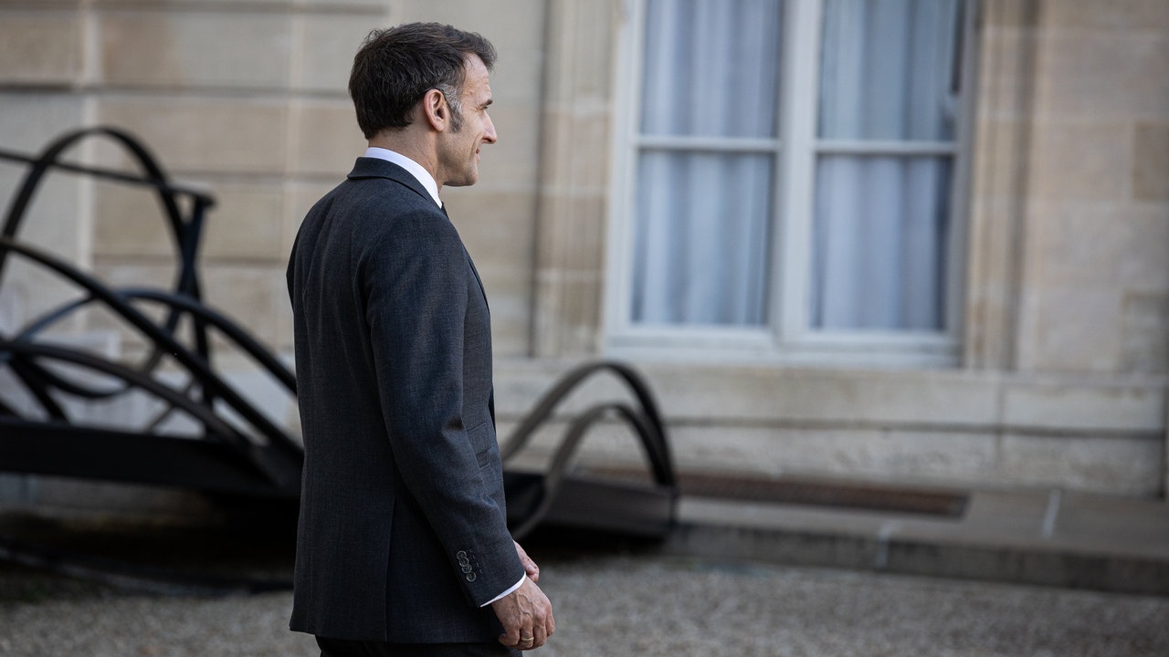 Скоро от политического Макрона не останется и следа